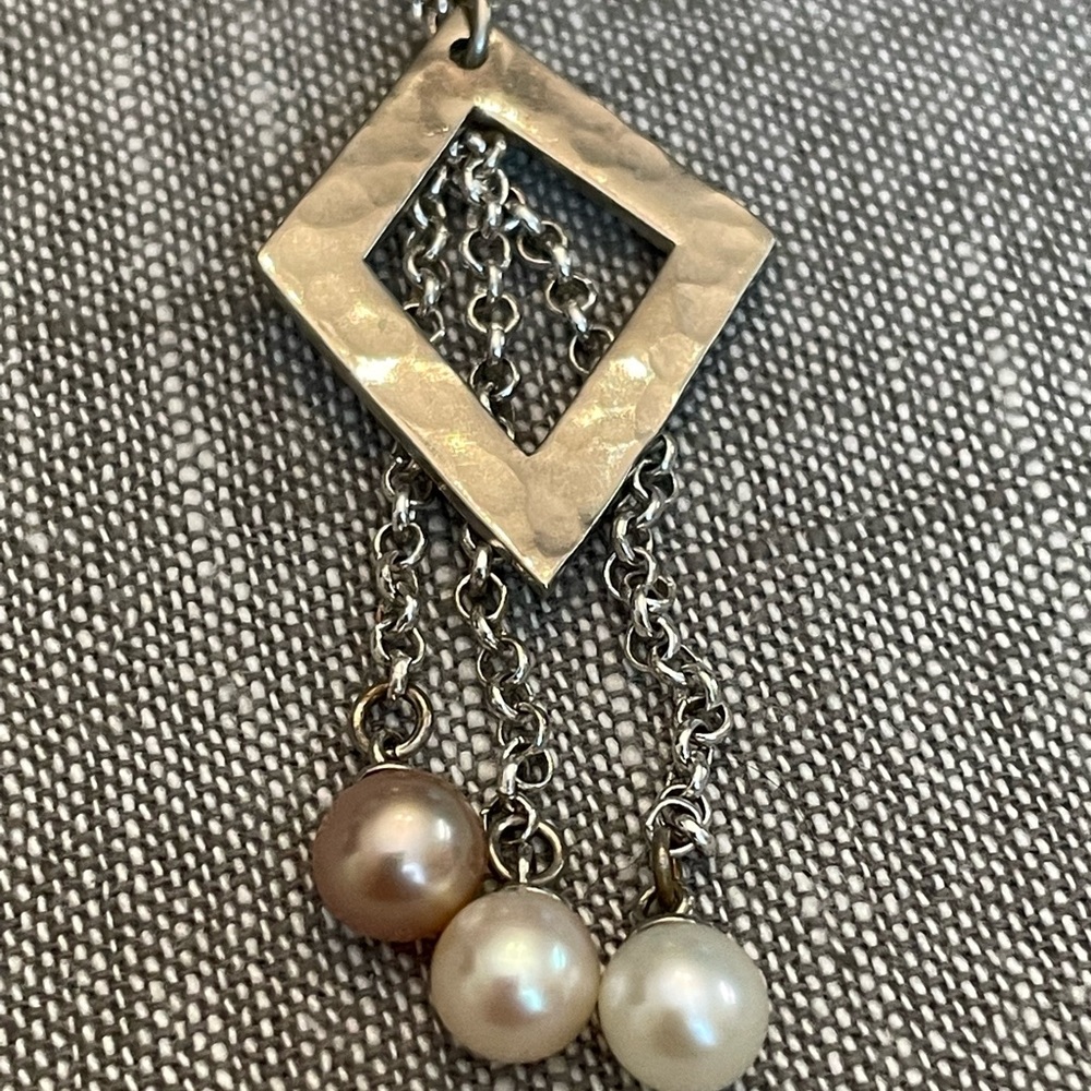 Vantel Pearls necklace